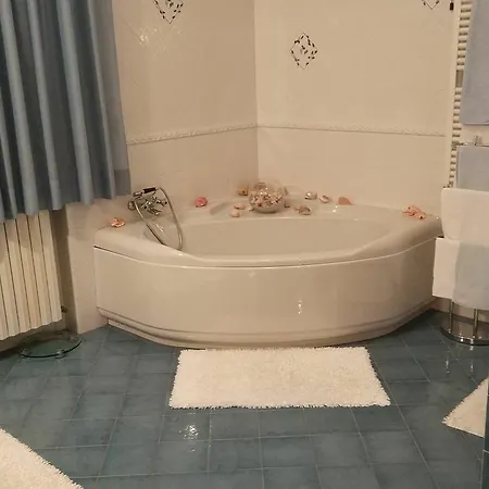 Marinella 4*
